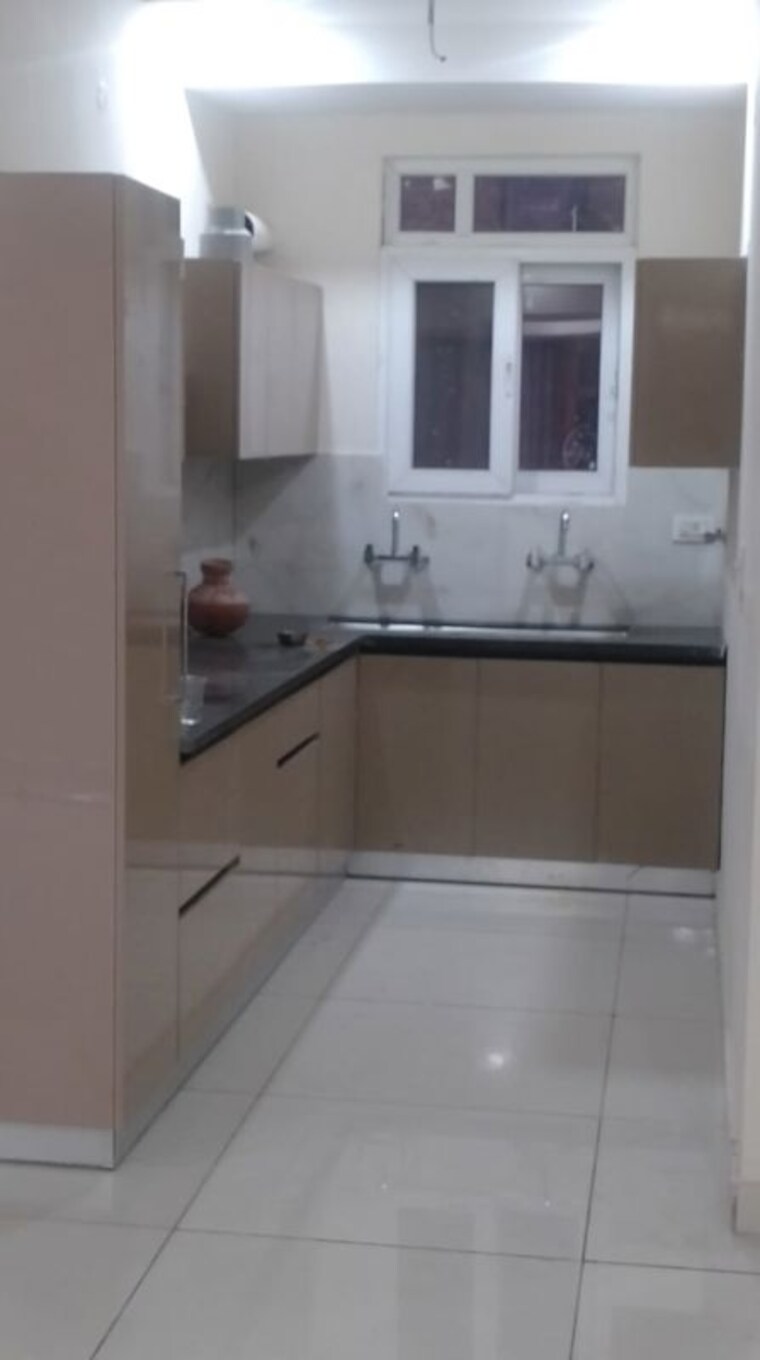 Kitchen, sunshine-homes-zirakpur 3 Bedroom 1350 Sq.Ft. Apartment In Dhakoli Zirakpur 10324759