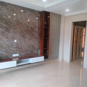 Room in 2 BHK Builder Floor at Gandhi Colony – for Rent