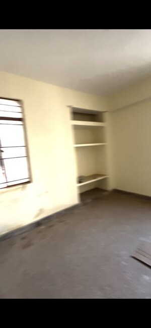 Room in 2 BHK Apartment at Nehru Nagar – for Sale