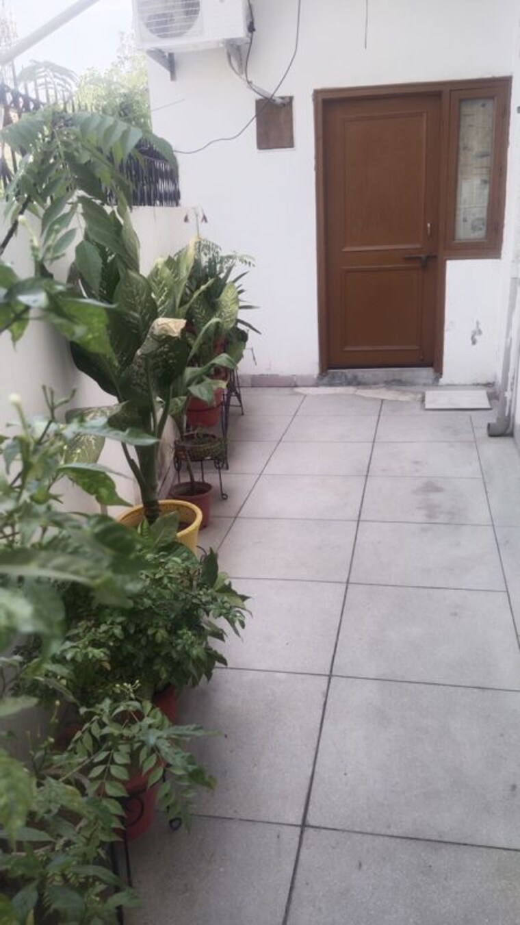 Balcony, gomti nagar 1 RK 600 Sq.Ft. Builder Floor In Gomti Nagar Lucknow 10324788