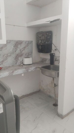 Team Area in 1 RK Builder Floor at Gomti Nagar – for Rent