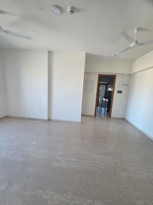 2 BHK Apartment For Rent in Lodha Bellagio, Powai