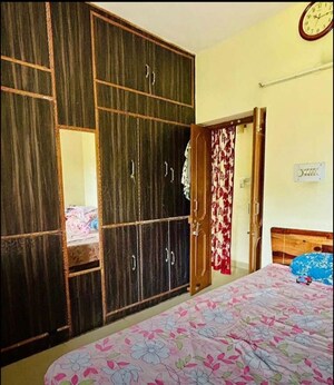 Bedroom in 2 BHK Builder Floor at Sector 44 – for Rent