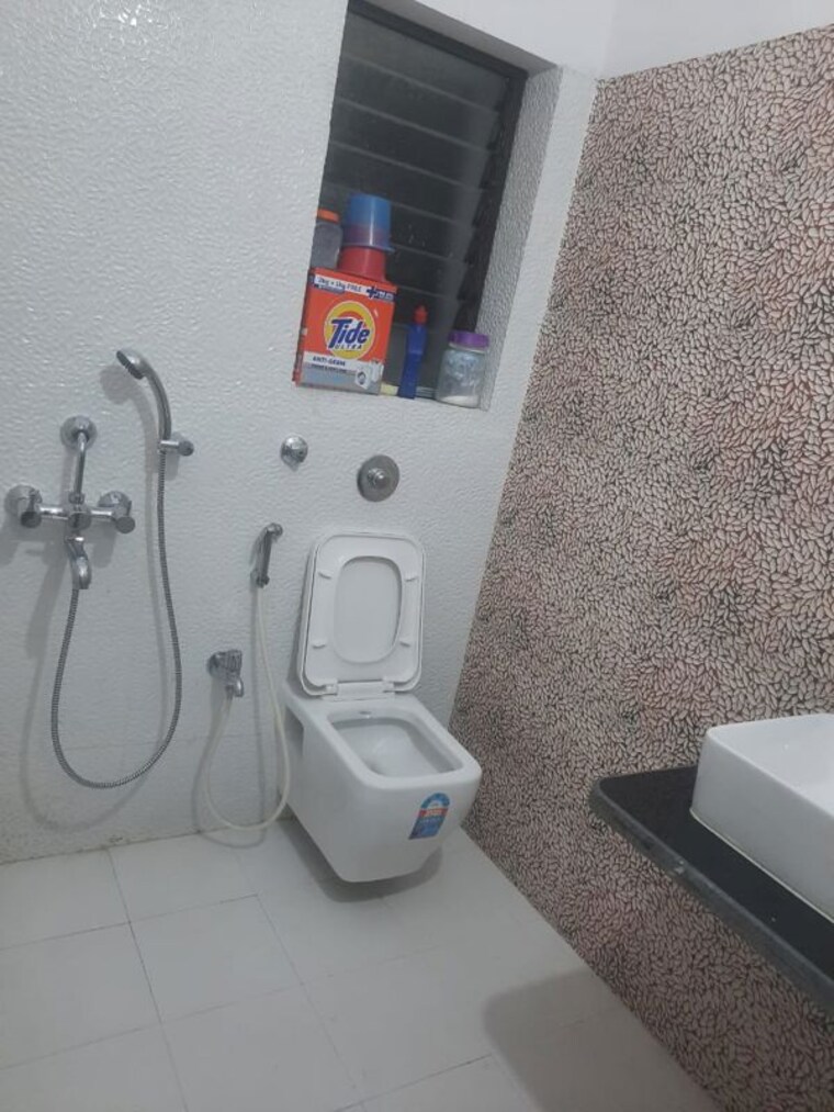 Attached Bathroom, new town 3 Bedroom 1600 Sq.Ft. Apartment In New Town Kolkata 10324817