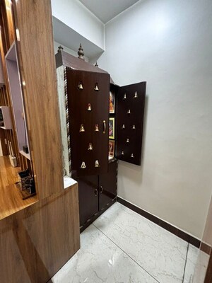 Furnished Amenities in 2.5 BHK Apartment at Dwarka – for Rent