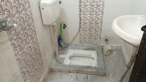 Bathroom in 2 BHK Builder Floor at Vaishali Sector 4 – for Rent