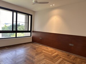 Room in 4 BHK Apartment at SS Hibiscus, Sector 50 – for Rent