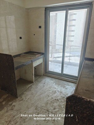 Bathroom in 2 BHK Apartment at Gauri Excellency, Kandivali West – for Rent