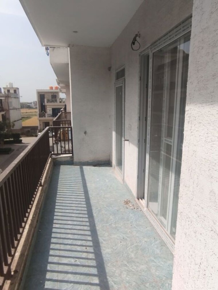 Balcony, ambala highway 3 Bedroom 1410 Sq.Ft. Apartment In Ambala Highway Zirakpur 10236364