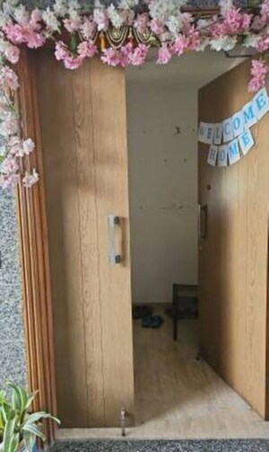 Bathroom in 4 BHK Apartment at Levana The Grand Bharawan, Hazratganj – for Rent