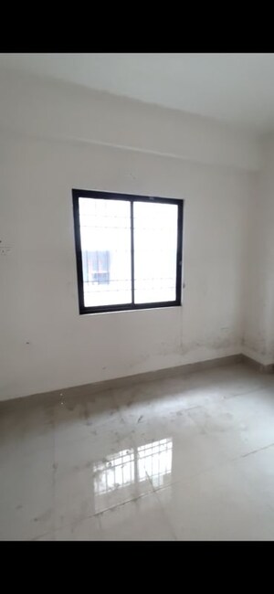 Room in 2 BHK Apartment at Patliputra Road – for Sale