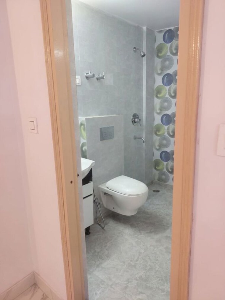 Bathroom, dwarka 2 Bedroom 1200 Sq.Ft. Apartment In Dwarka Delhi 10324901