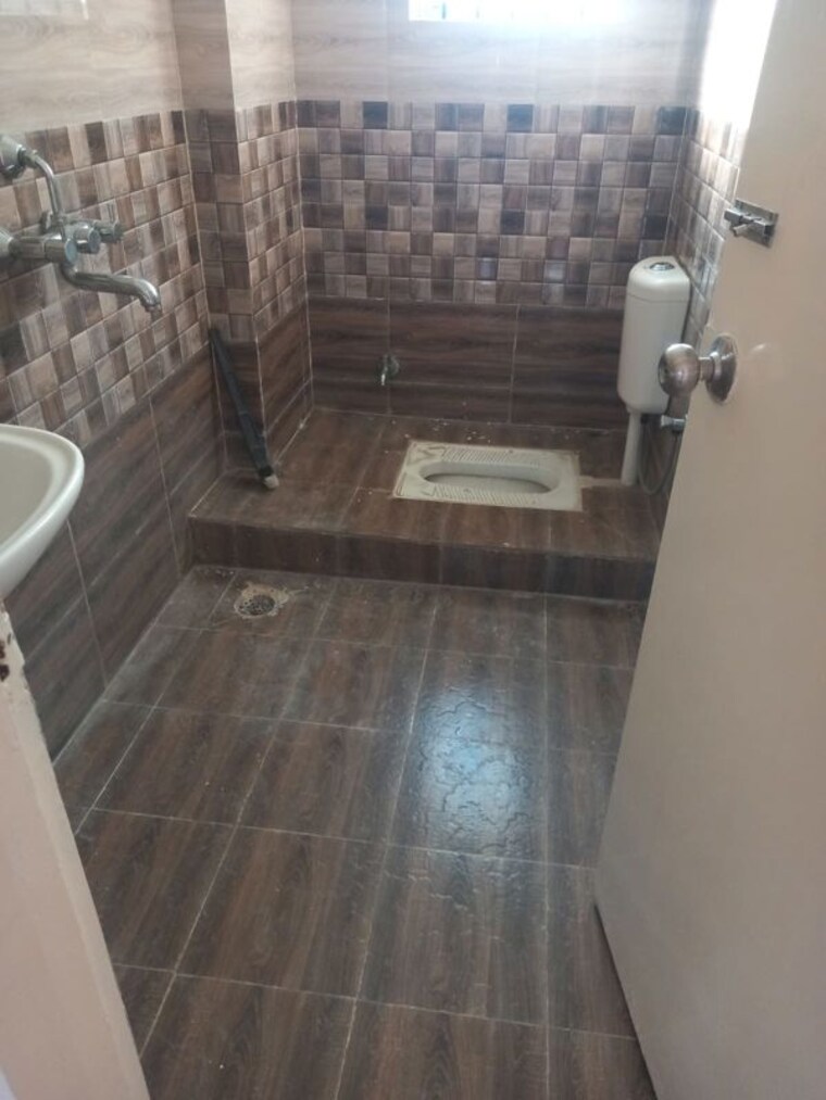 Bathroom, bariatu 3 Bedroom 1400 Sq.Ft. Apartment In Bariatu Ranchi 10324965