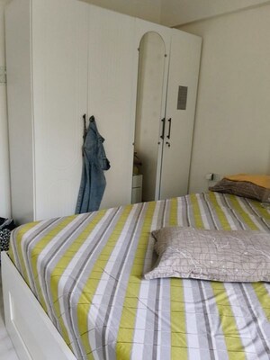 Bedroom in 1 BHK Apartment at Vakola – for Rent