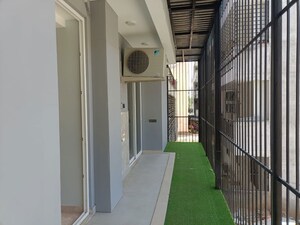 Balcony in 3 BHK Builder Floor at Sector 43 – for Rent