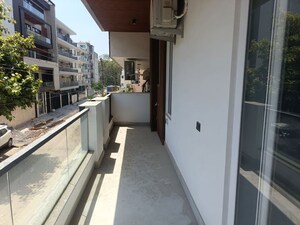 Balcony in 3 BHK Builder Floor at Sector 43 – for Rent