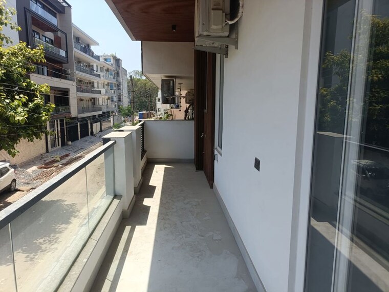 Balcony, sector 43 3 Bedroom 2200 Sq.Ft. Builder Floor In Sector 43 Gurgaon 10324943