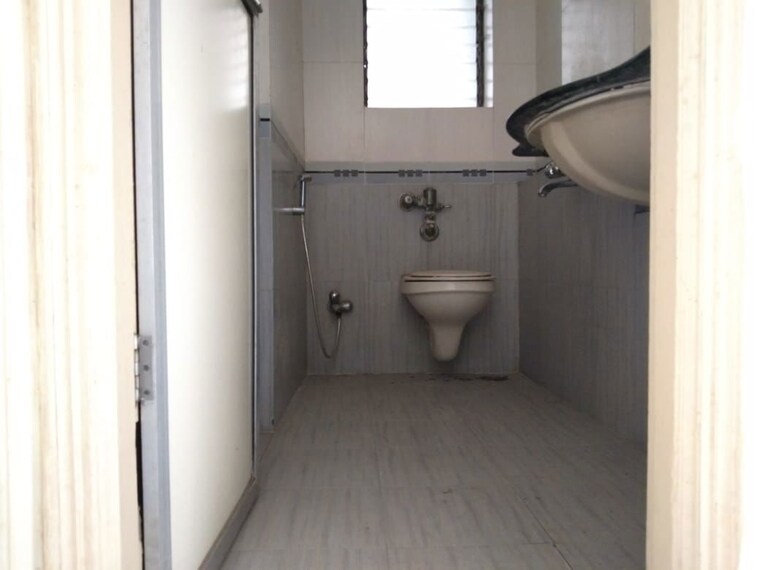 Bathroom, enpar-lotus-residency 3 Bedroom 1400 Sq.Ft. Apartment In Lower Parel Mumbai 10325001