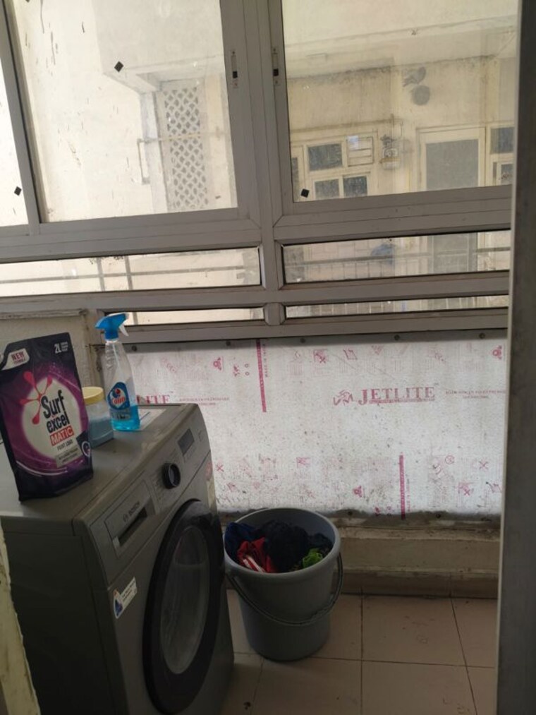  Parking, nimbus-the-hyde-park 2.5 Bedroom 1080 Sq.Ft. Apartment In Sector 78 Noida 10325000