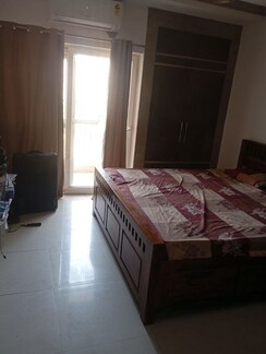 3 BHK Apartment For Rent in Nimbus The Hyde park