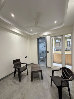 Gym in 2 BHK Builder Floor at Chattarpur – for Rent