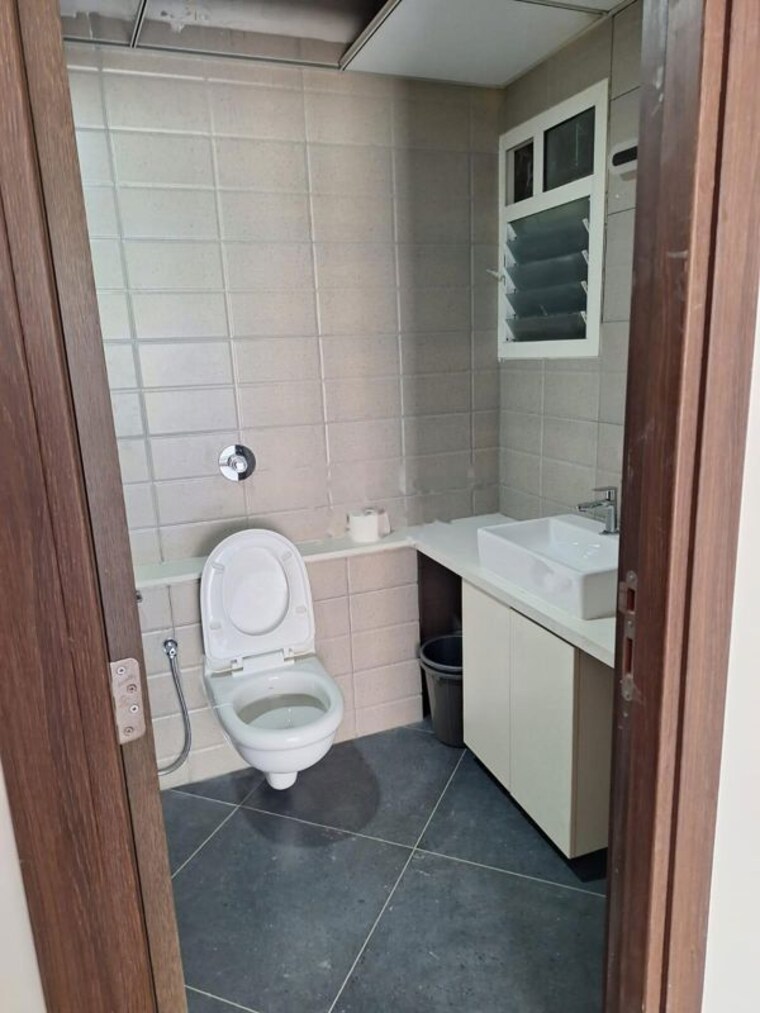 Bathroom, assetz-18-and-oak 2 Bedroom 770 Sq.Ft. Apartment In Sarjapur Bangalore 10325017