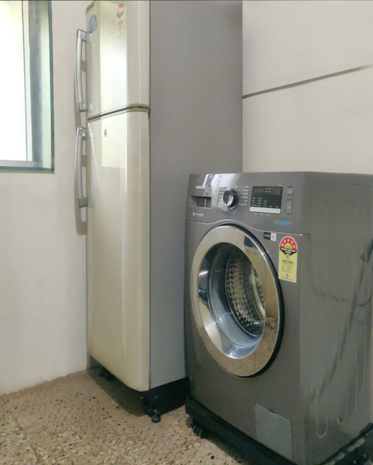  Parking, aishwarya-chs-goregaon 1 Bedroom 344 Sq.Ft. Apartment In Goregaon East Mumbai 10324918