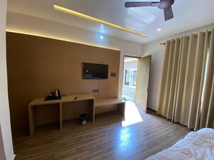 Team Area in 3 BHK Apartment at Sector 12 Dwarka – for Sale