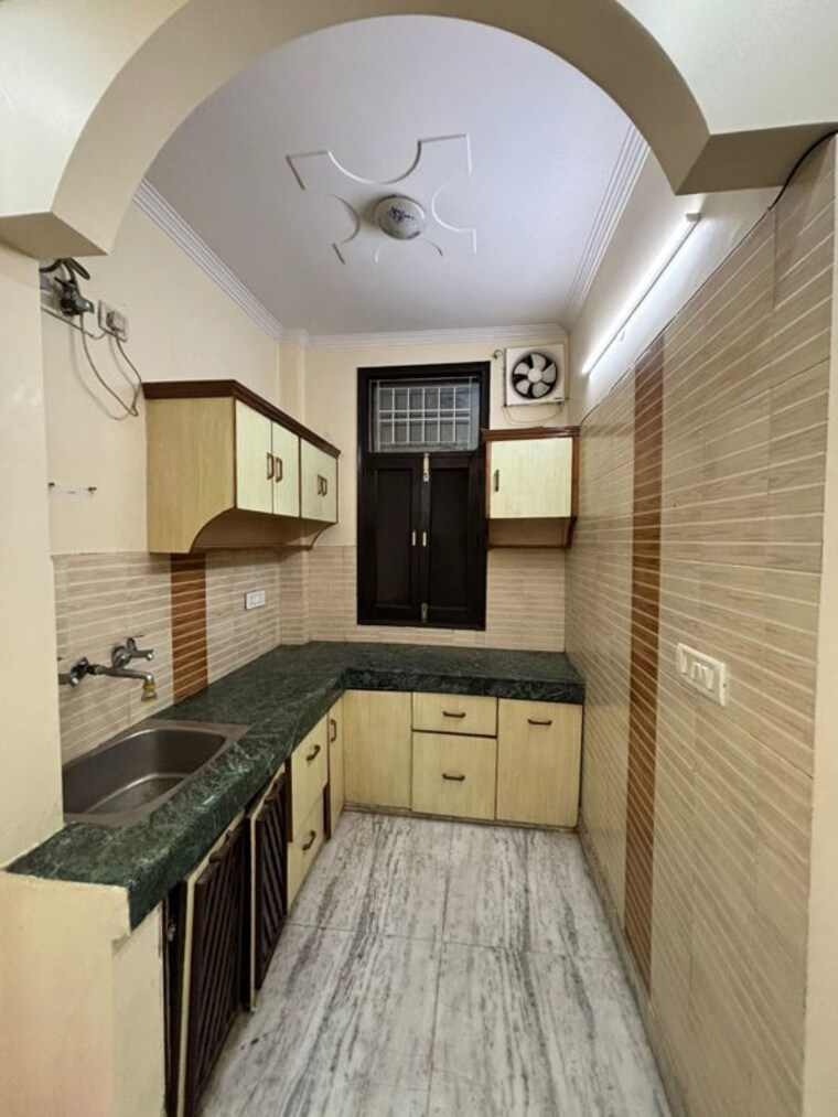 Kitchen, sector 12 dwarka 3 Bedroom 1500 Sq.Ft. Apartment In Sector 12 Dwarka Delhi 10312935