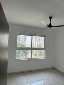2.5 BHK + Extra Room Apartment For Sale in Omaxe Hazratganj Residency