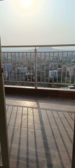 2 BHK + Extra Room Apartment For Rent in Kolte Patil R1 Life Republic