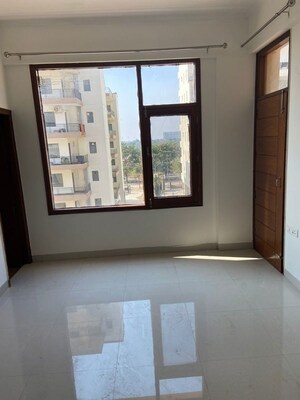 3 BHK Apartment For Rent in Sector 5