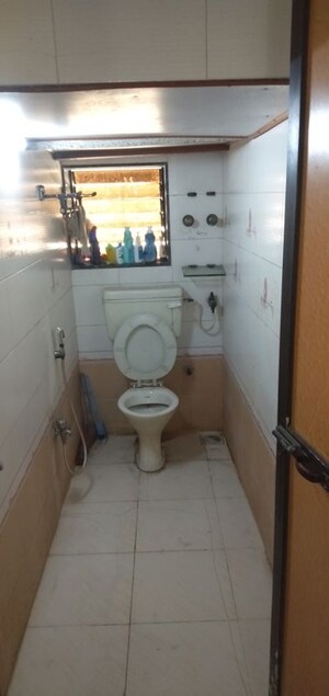 Bathroom in  Pg at Santacruz West – for Rent