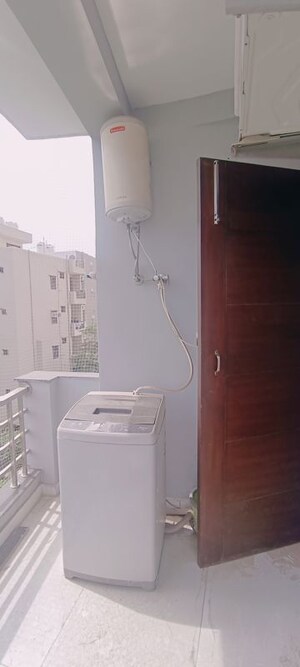 Washroom in 1 BHK Independent House at Sushant Lok Iii – for Rent