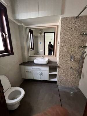 Bathroom in 4 BHK Builder Floor at Safdarjung Enclave – for Sale