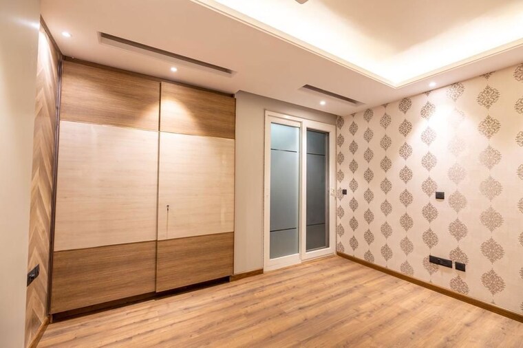 Room, ansal-navkriti-arcade 3 Bedroom 2000 Sq.Ft. Builder Floor In Sushant Lok ii Gurgaon 10325147