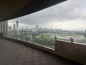 Swimming Pool in 3 BHK Apartment at Lokhandwala Minerva Mahalaxmi, Mahalaxmi – for Rent