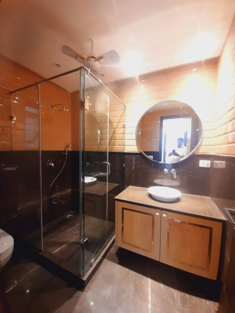 Kitchen, greater kailash ii 4 Bedroom 300 Sq.Yd. Builder Floor In Greater Kailash ii Delhi 10325170