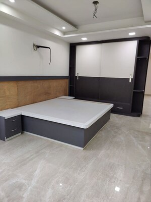 Bedroom in 4 BHK Builder Floor at Nirvana Country – for Sale