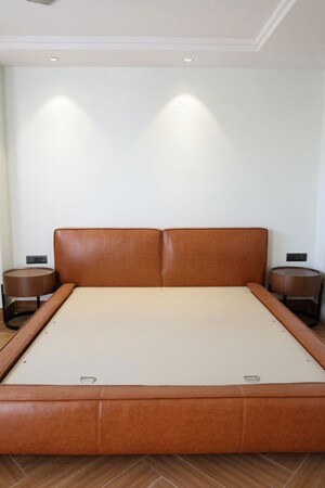 5 BHK Apartment For Sale in Model Town