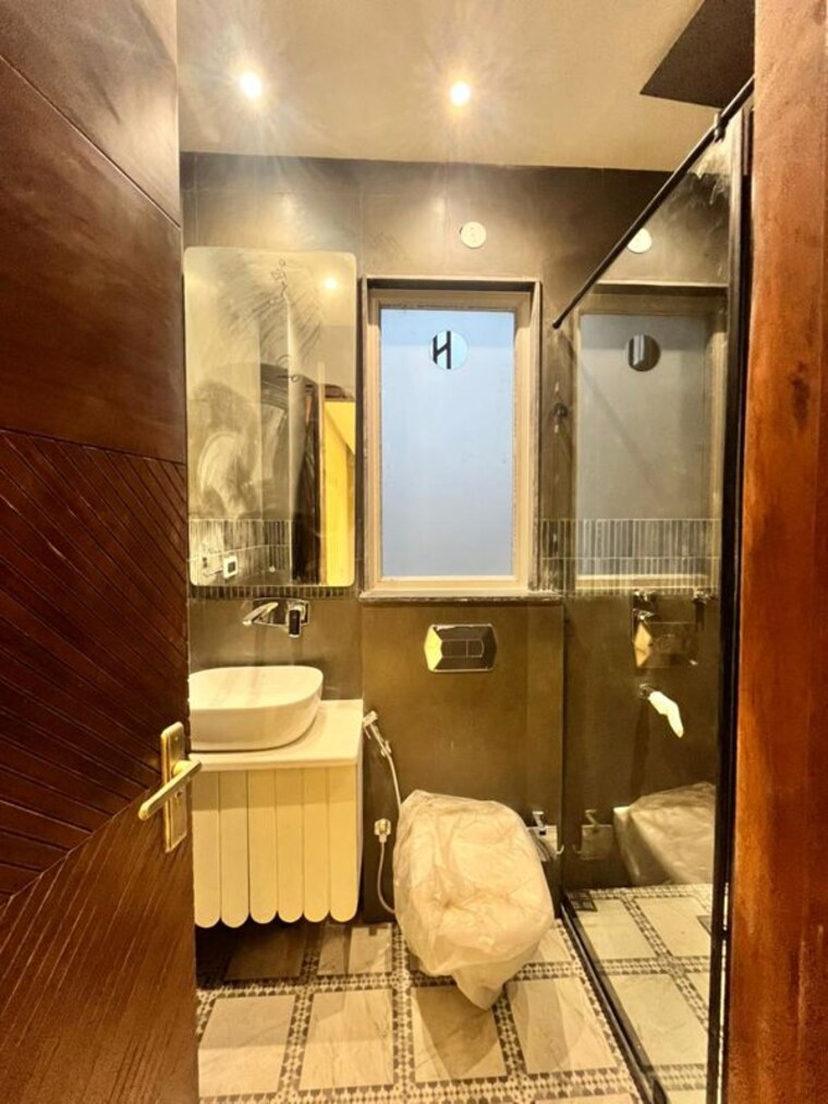 undefined, sector 46 3 Bedroom 204 Sq.Yd. Builder Floor In Sector 46 Gurgaon 10325269