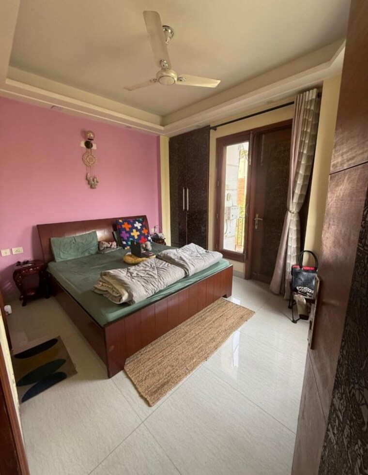 Bedroom, chittaranjan park 3 Bedroom 1400 Sq.Ft. Builder Floor In Chittaranjan Park Delhi 10325277