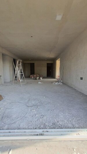 Parking in 4 BHK Apartment at Pant Nagar – for Sale