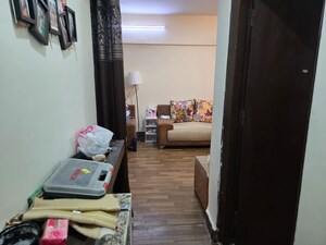 Bedroom in 2 BHK Apartment at Garden View Andheri West, Andheri West – for Rent