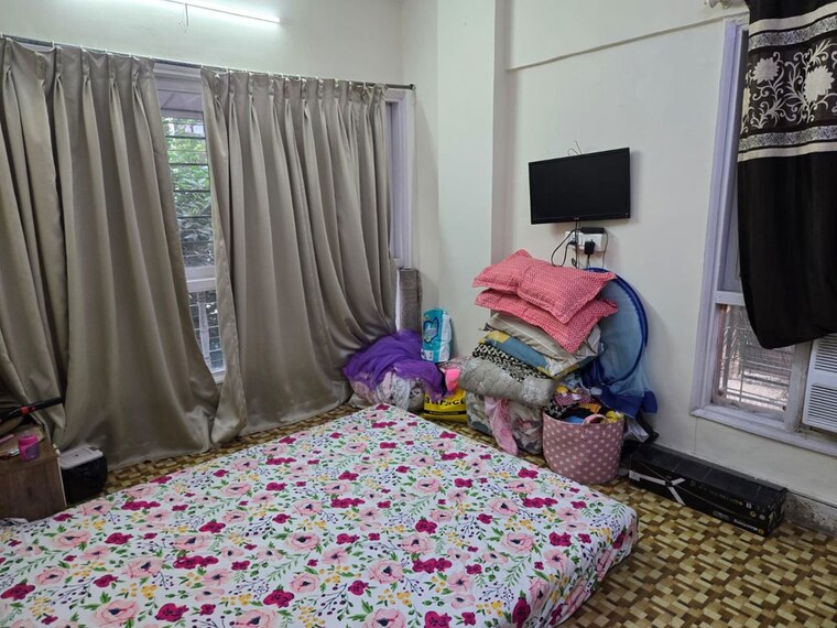 Bedroom, garden-view-andheri-west 2 Bedroom 1000 Sq.Ft. Apartment In Andheri West Mumbai 10325291