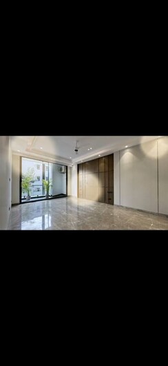 4 BHK + Study Room Builder Floor For Sale in Sushant Lok 3
