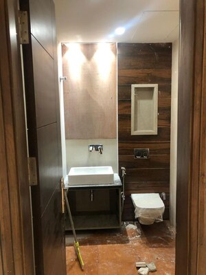 Bathroom in 4 BHK Builder Floor at Ardee City, Sector 52 – for Sale