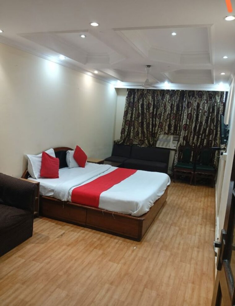 Bedroom, chittaranjan park 3 Bedroom 1400 Sq.Ft. Builder Floor In Chittaranjan Park Delhi 10325331