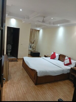 Bedroom in 3 BHK Builder Floor at Chittaranjan Park – for Rent