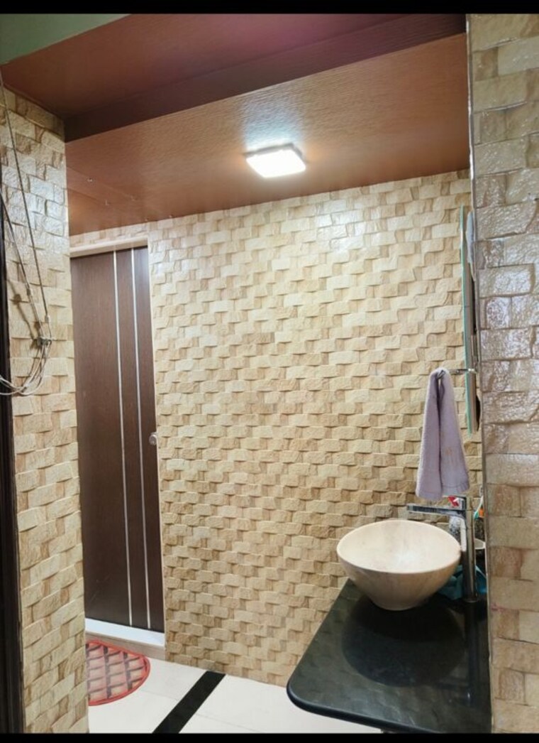 Bathroom, kamal-apartment-teen-hath-naka 2 Bedroom 800 Sq.Ft. Apartment In Louis Wadi Thane 10325342